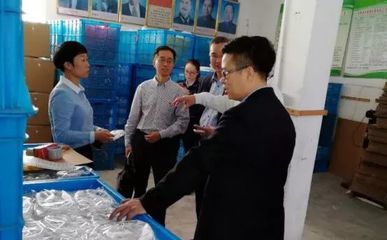 紅旗飄揚(yáng),獻(xiàn)禮祖國70華誕 | 曾秋永:來料加工經(jīng)紀(jì)人,勤勞致富&ldquo;領(lǐng)頭雁&rdquo;