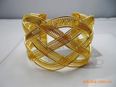 自產自銷手工編花手鐲 電鍍18k金 彈簧線手鐲